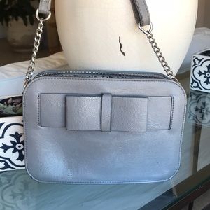 Max Studio grey vegan leather purse in‎ great used condition